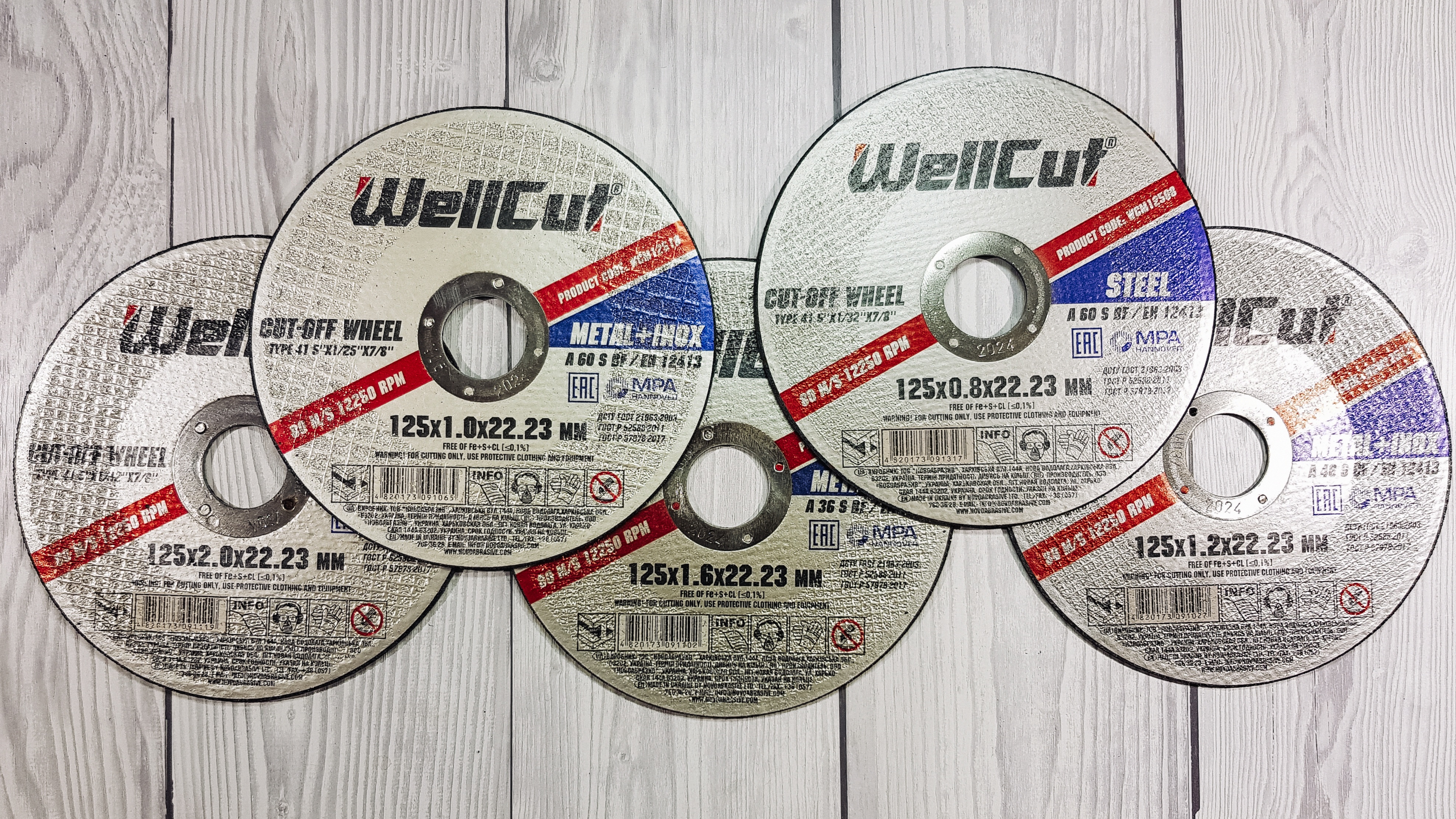 Диски по металлу и нержавейке для болгарки WellCut 125 мм разной толщины